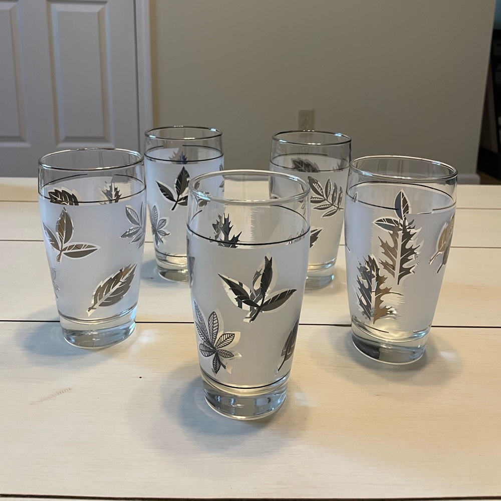 Vintage 1960’s Libbey Frosted Silver Leaf Tumblers (Set of 5)Excellent Condition